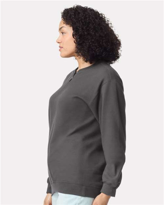 Unisex Softstyle® Midweight 1/4 Zip Sweatshirt