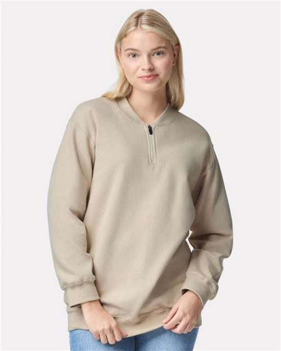 Unisex Softstyle® Midweight 1/4 Zip Sweatshirt