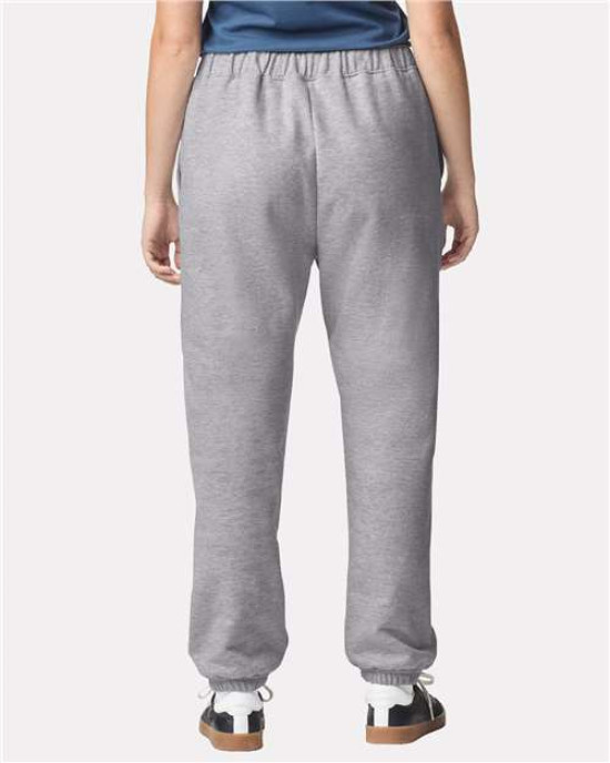 Unisex Softstyle® Midweight Pocket Sweatpants